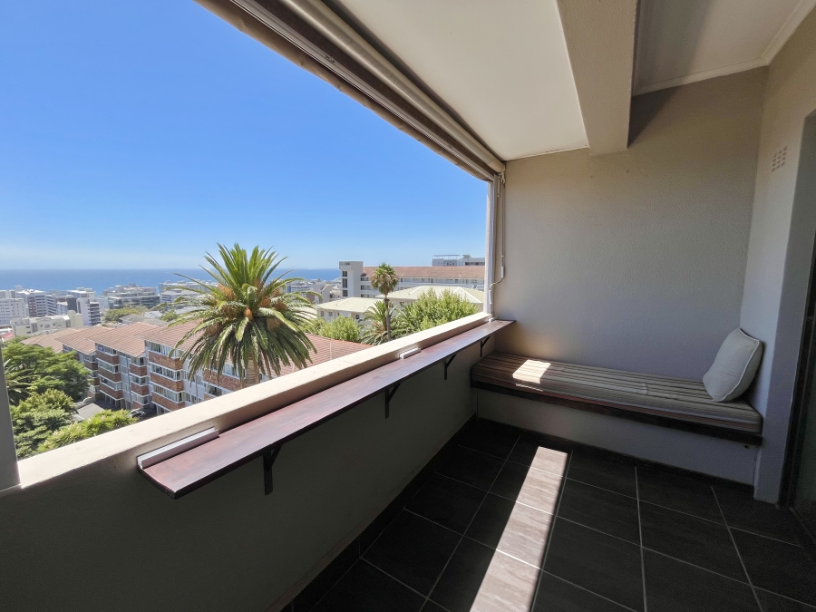 To Let 2 Bedroom Property for Rent in Sea Point Western Cape